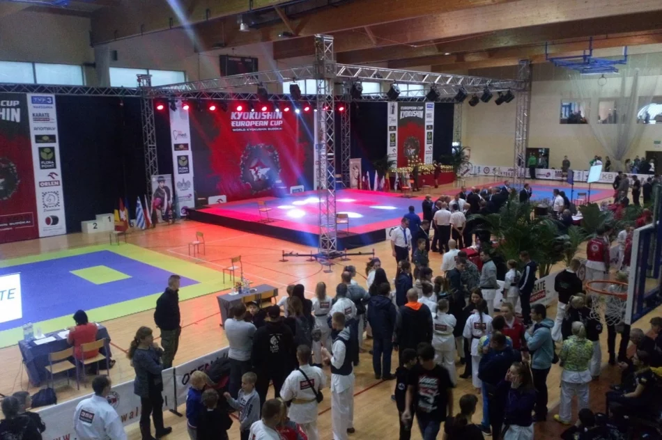 Mateusz Pławecki srebrnym medalistą Pucharu Europy Kyokushin Karate WKB w Warszawie! - zdjęcie 5
