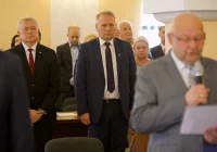 Gratulował radnym, którzy nowe władze wybierali "na smutno" - zdjęcie główne