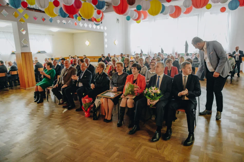 Społeczność DPS świętowała 15-lecie działalności placówki - zdjęcie 6