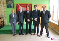 Trzech uczniów ma otwarte drzwi na AGH - zdjęcie główne