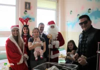 Małych pacjentów odwiedził św. Mikołaj, starosta i wokalista disco-polo - zdjęcie główne
