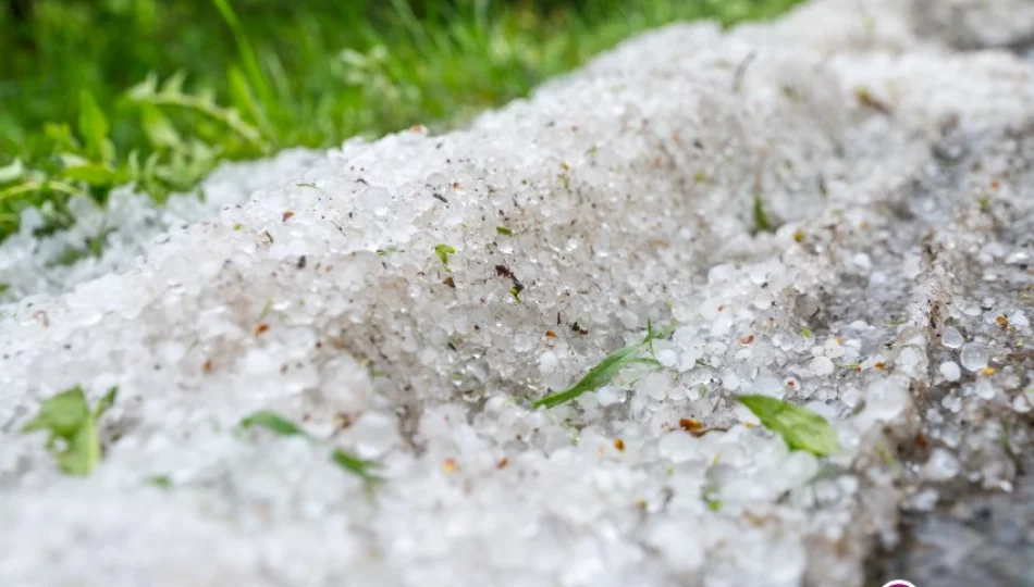 Burza, grad i pożar - zdjęcie 1