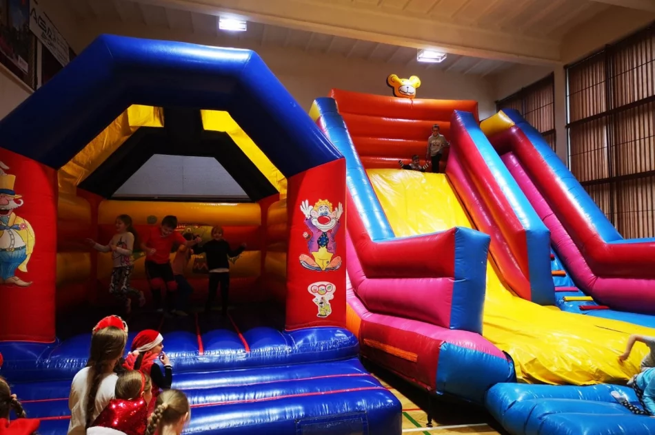 Festyn Mikołajkowy w Zespole Szkolno-Przedszkolnym Nr 4 - zdjęcie 7