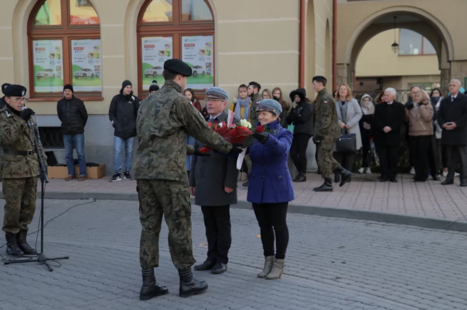 Społeczność szkoły obchodziła 151. rocznicę urodzin patrona - Józefa Piłsudskiego  - zdjęcie 13