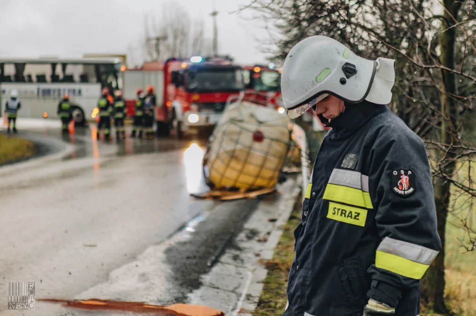 Specjalistyczna jednostka ratownictwa chemiczno-ekologicznego pomagała limanowskim strażakom - zdjęcie 3