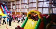 Doroczny festyn mikołajkowy w szkole - zdjęcie 5