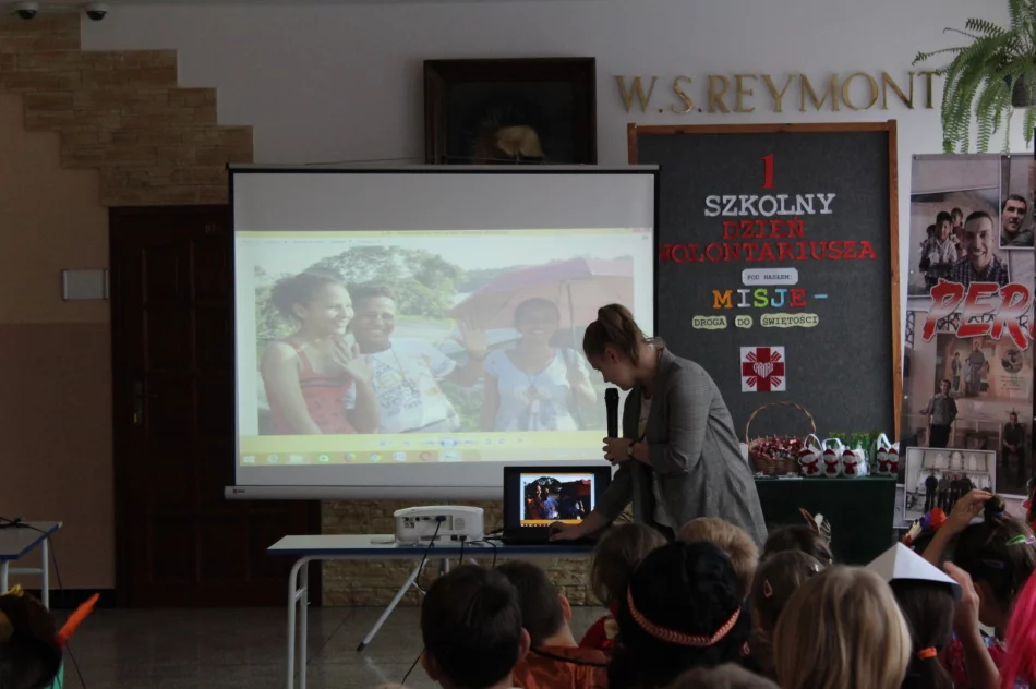 I Szkolny Dzień Wolontariusza w Szkole Podstawowej w Pasierbcu - zdjęcie 10