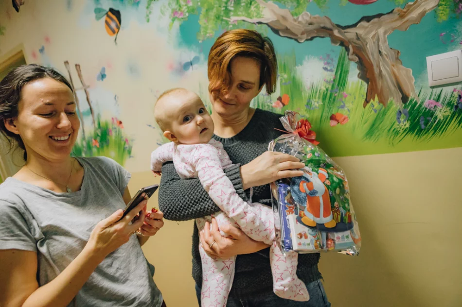 Kupcy sprawili, że na twarzach małych  pacjentów zagościły uśmiechy - zdjęcie 5