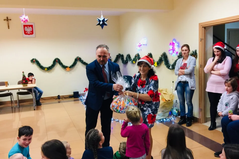 Mikołajki z Kołem Gospodyń Wiejskich w Lipowem  - zdjęcie 12