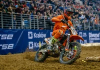 Błażusiak niepokonany, Emil Juszczak po raz pierwszy w finale najwyższej klasy startowej  - zdjęcie główne