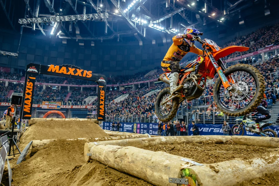 Błażusiak niepokonany, Emil Juszczak po raz pierwszy w finale najwyższej klasy startowej  - zdjęcie 3