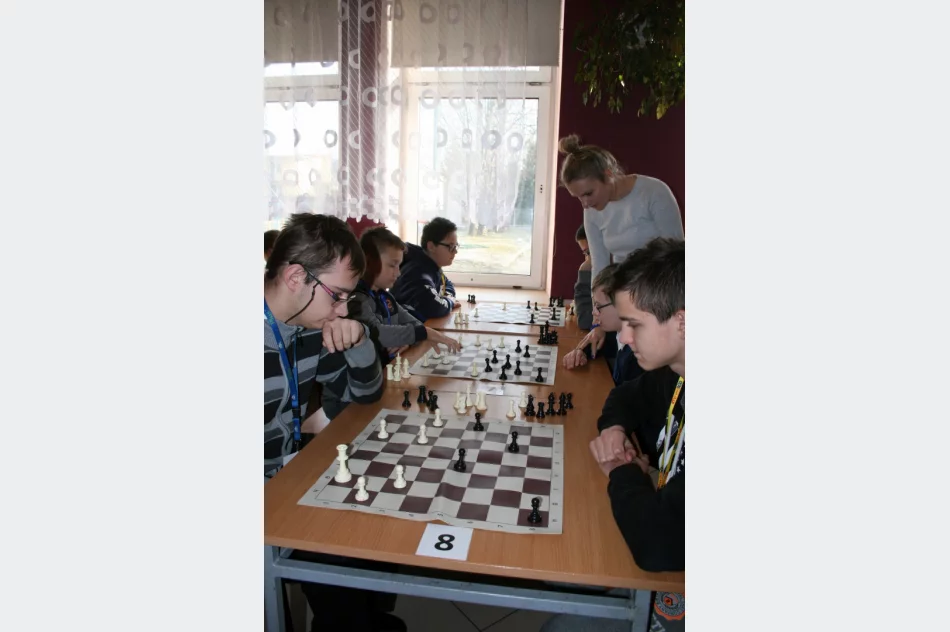 VIII Integracyjny Turniej Warcabowy SOSW - zdjęcie 4