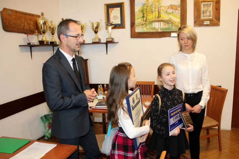 Szkoła w Mordarce nagrodzona w konkursie „ODBLASKOWA SZKOŁA”  - zdjęcie 6