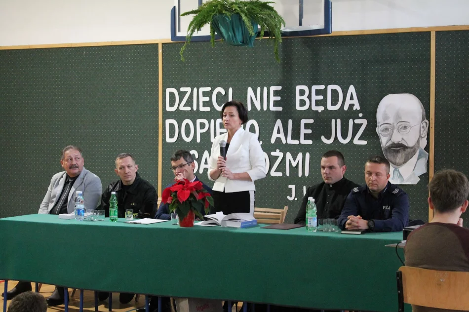 Międzynarodowy Dzień Praw Człowieka w Szkole Podstawowej Nr 3 - zdjęcie 8