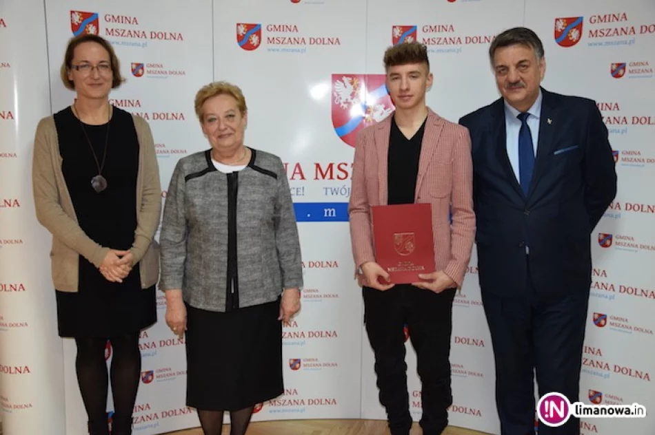 Młody wokalista nagrodzony za promowanie gminy - zdjęcie 2