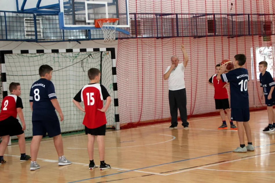 Stara Wieś bezkonkurencyjna w koszykówce dzieci - zdjęcie 9