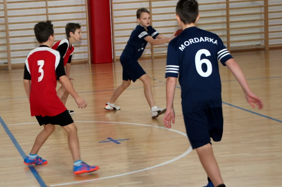 Stara Wieś bezkonkurencyjna w koszykówce dzieci - zdjęcie 10