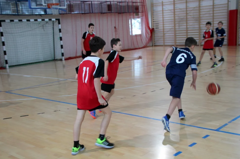 Stara Wieś bezkonkurencyjna w koszykówce dzieci - zdjęcie 11