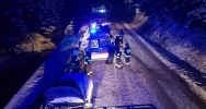 Czołowe zderzenie - dwie osoby w szpitalu - zdjęcie 2