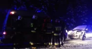 Czołowe zderzenie - dwie osoby w szpitalu - zdjęcie 3