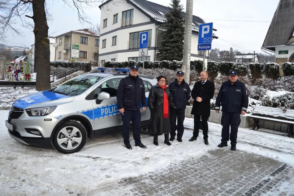 Samorząd dołożył do nowego radiowozu - zdjęcie 2