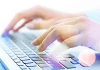 Bezpieczne zakupy online - jak nie paść ofiarą oszustów? - zdjęcie główne