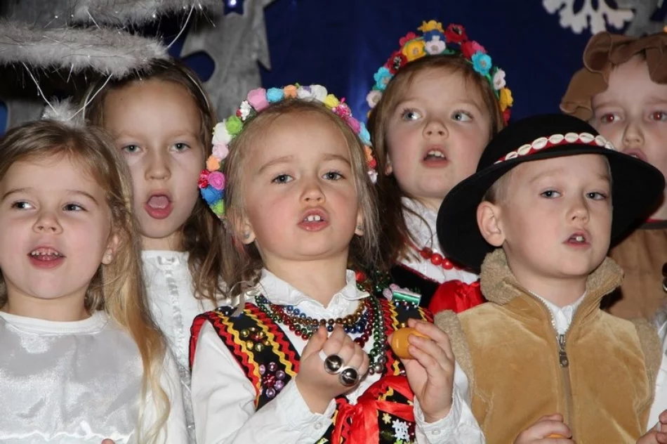 "GORE GWIAZDA JEZUSKOWI W PRZEDSZKOLACH DZIŚ..." już po raz VI  - zdjęcie 19
