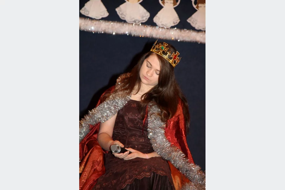 Jasełka i spotkanie opłatkowe w Szkole Podstawowej w Pisarzowej  - zdjęcie 15