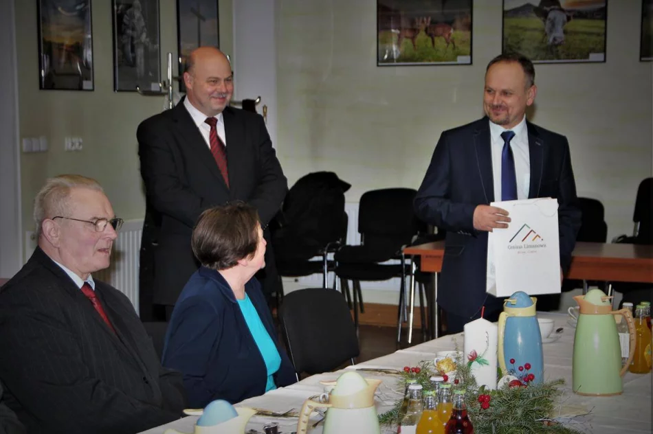 Nowy wójt spotkał się z emerytowanymi pracownikami urzędu - zdjęcie 2