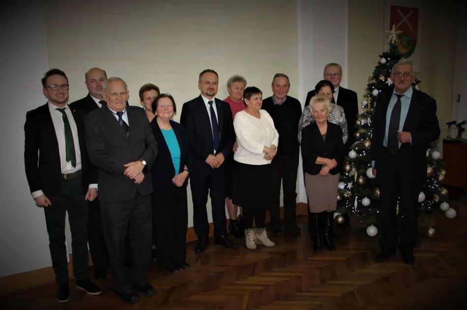 Nowy wójt spotkał się z emerytowanymi pracownikami urzędu - zdjęcie 11