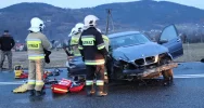 Kierowca BMW stracił panowaniem nad pojazdem, który uderzył w Opla, a później w Peugeota - zdjęcie 2