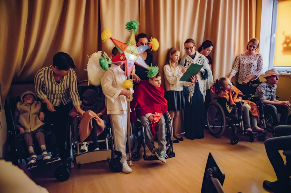 Całe święta niech będą czarami, bo Pan Jezus jest między nami! - zdjęcie 7