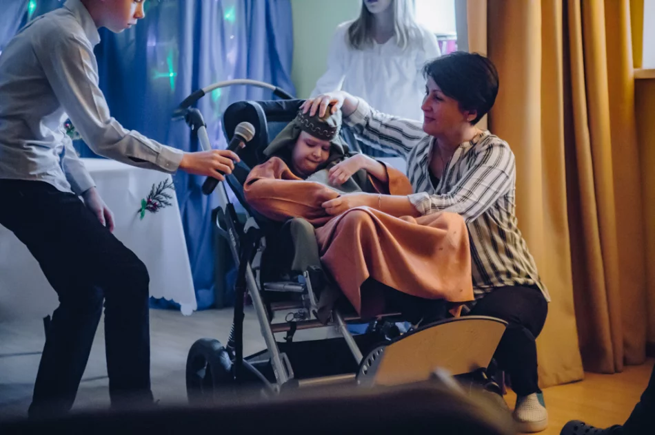 Całe święta niech będą czarami, bo Pan Jezus jest między nami! - zdjęcie 11