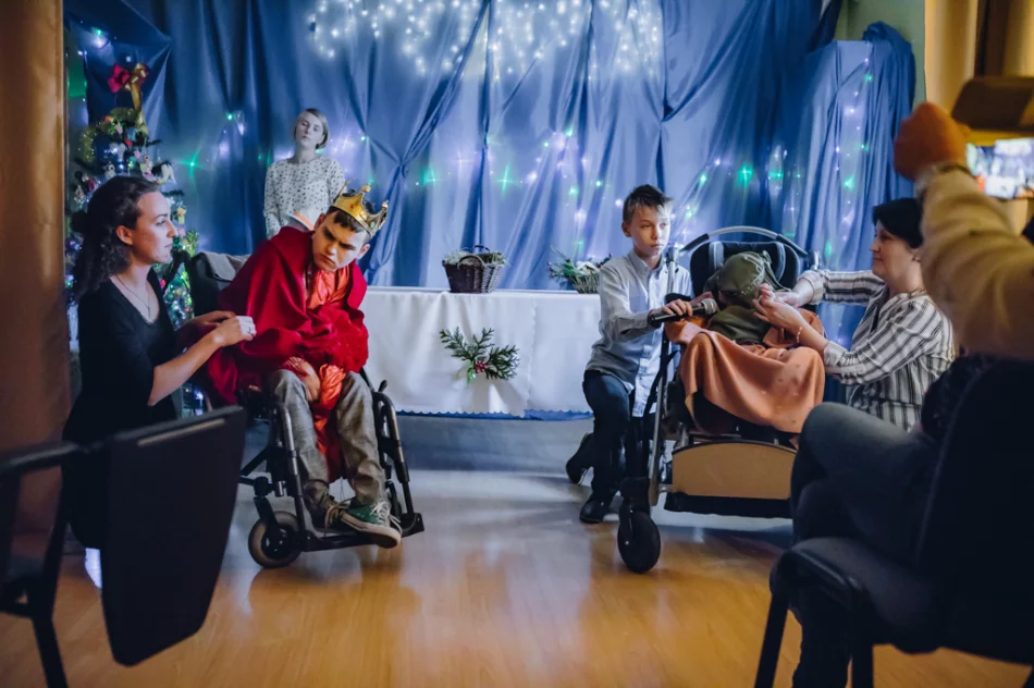 Całe święta niech będą czarami, bo Pan Jezus jest między nami! - zdjęcie 12