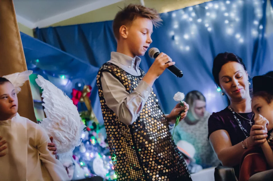 Całe święta niech będą czarami, bo Pan Jezus jest między nami! - zdjęcie 19