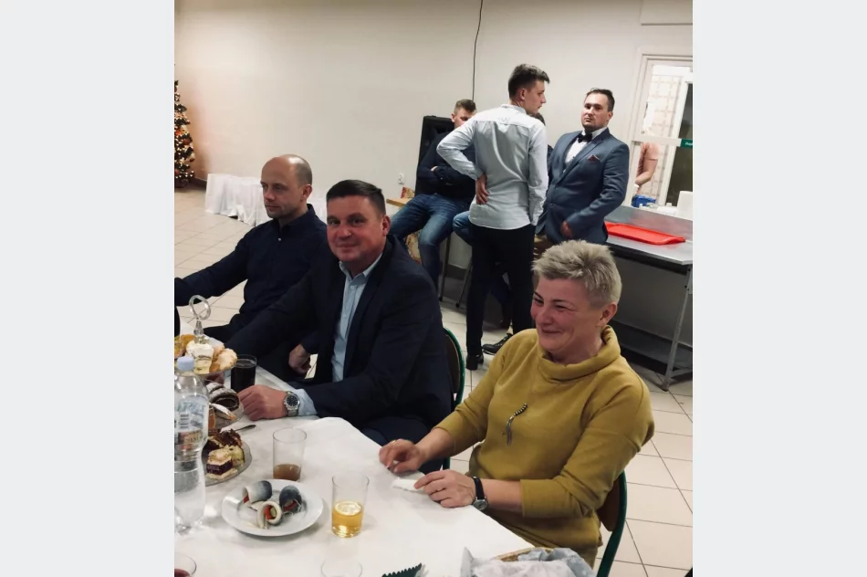 Wigilijne spotkanie LKS Płomień Limanowa  - zdjęcie 3