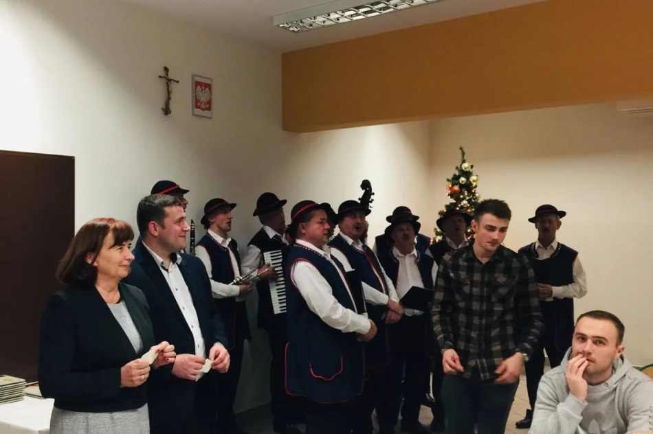 Wigilijne spotkanie LKS Płomień Limanowa  - zdjęcie 4