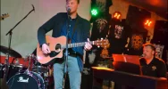 Szczepan Sollich i Elvis'56 - rock'n'rollowy wieczór w Folwarku Stara Winiarnia. Zapraszamy 18.01.2019 do Mszany Dolnej! - zdjęcie 4