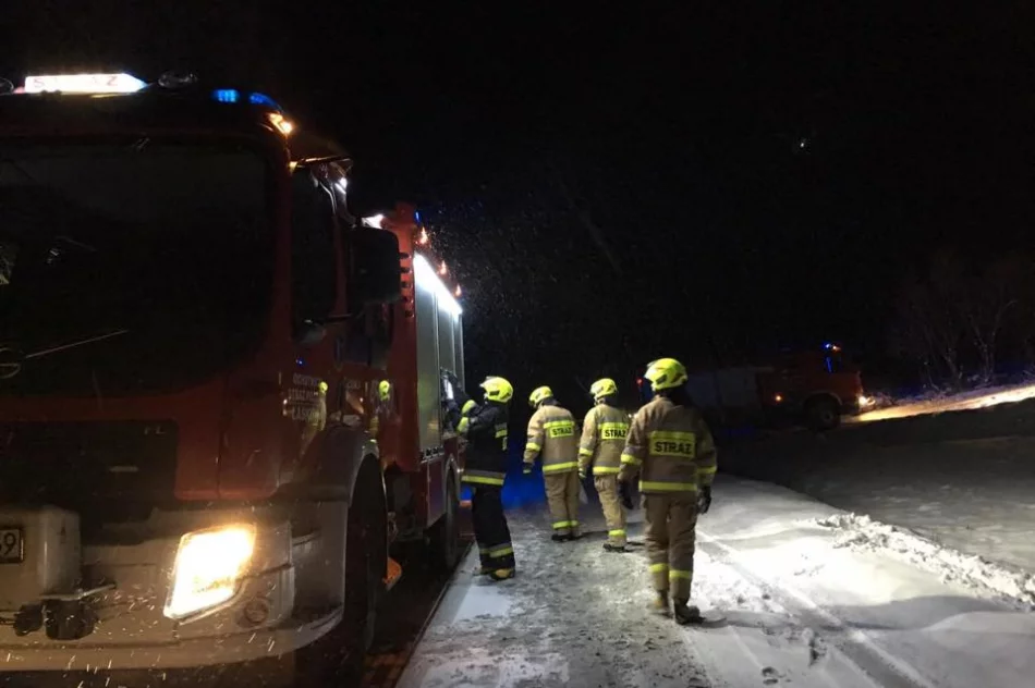 Zapaliła się ściana budynku i schody. Pożar szybko opanowano - zdjęcie 4