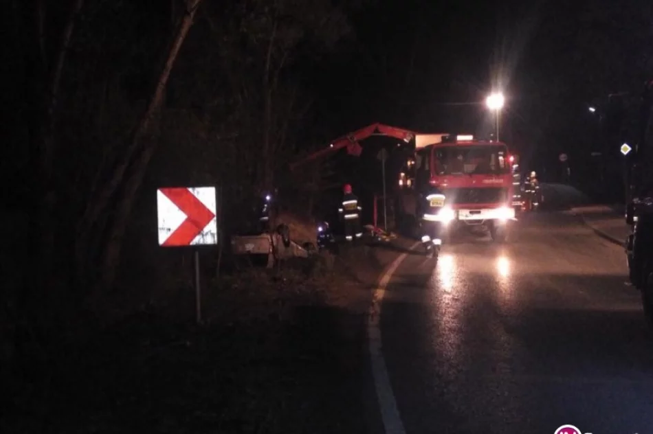 Subaru dachowało w korycie potoku - zdjęcie 2