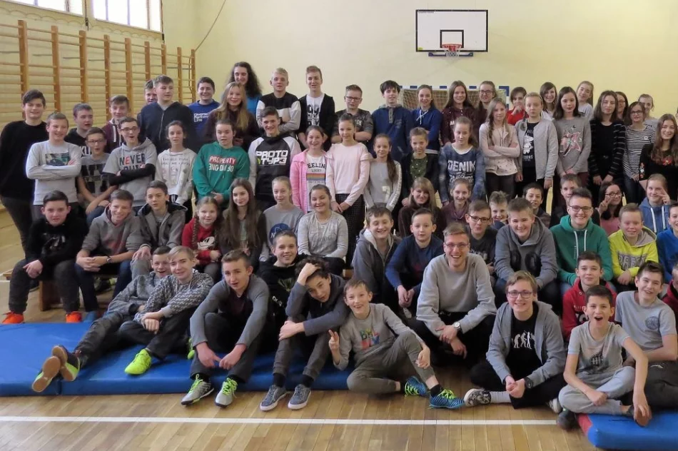 Freestyle'owy koncert i warsztaty z raperem - Mikserem - zdjęcie 5