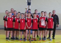 Chłopcy ze Starej Wsi Mistrzami Powiatu w koszykówce - zdjęcie główne