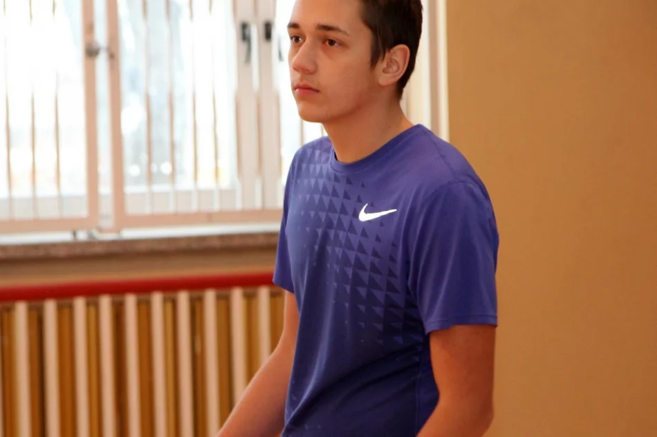 Chłopcy z Pisarzowej Mistrzami Gminy w piłce siatkowej  - zdjęcie 16