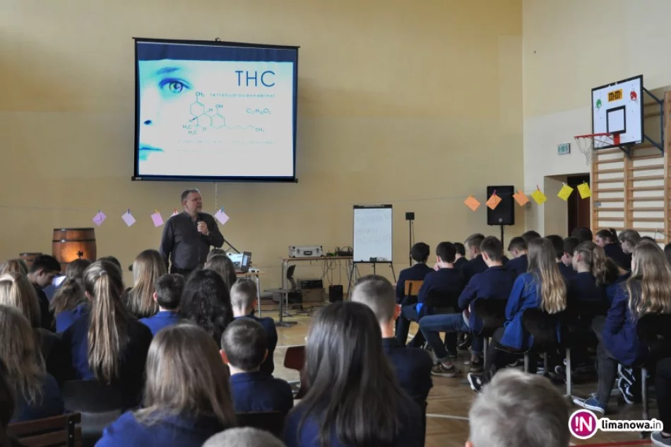 Podczas warsztatów uczniowie zamienili się w poszukiwaczy skarbu - zdjęcie 2