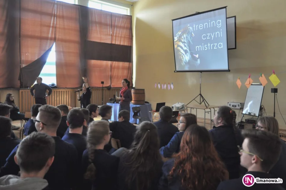 Podczas warsztatów uczniowie zamienili się w poszukiwaczy skarbu - zdjęcie 3