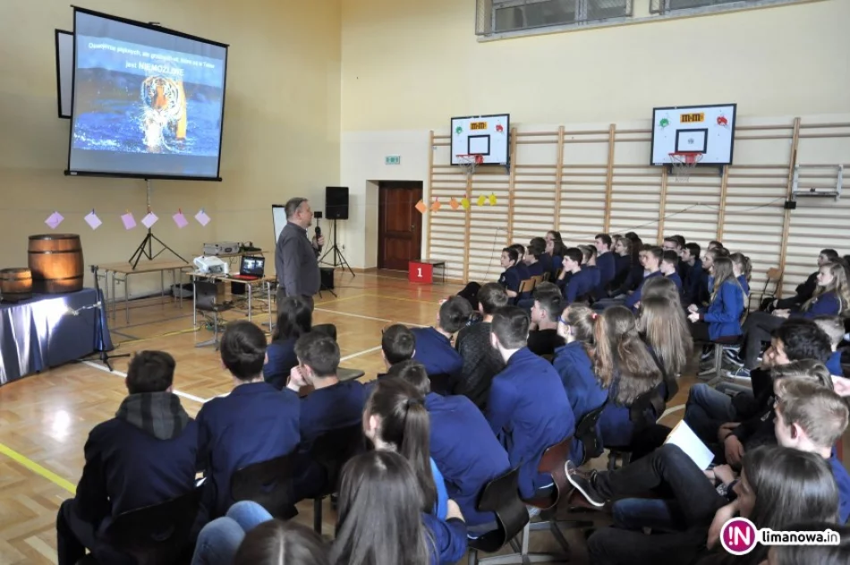 Podczas warsztatów uczniowie zamienili się w poszukiwaczy skarbu - zdjęcie 4