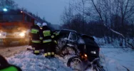 Zderzenie Porsche z ciężarówką. Do szpitala trafiło dziecko - zdjęcie 2