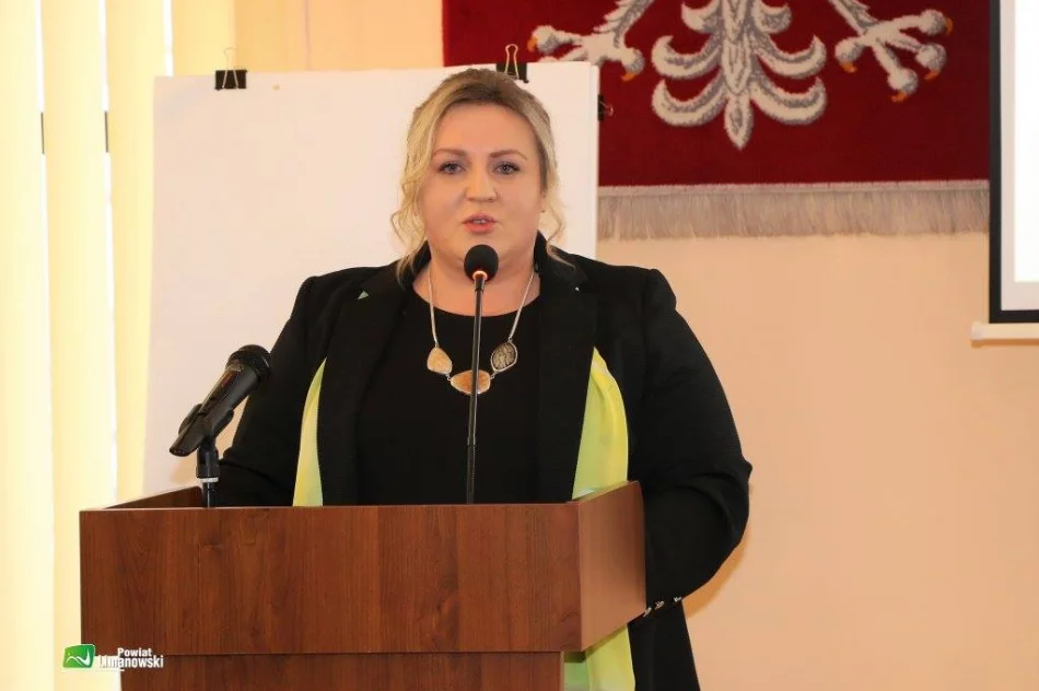 Trwają prace nad nową strategią dla powiatu. Odbyło się pierwsze spotkanie warsztatowe - zdjęcie 8