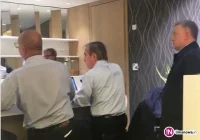 Wiceminister nie chciał TVN-u na lotnisku (wideo) - zdjęcie główne