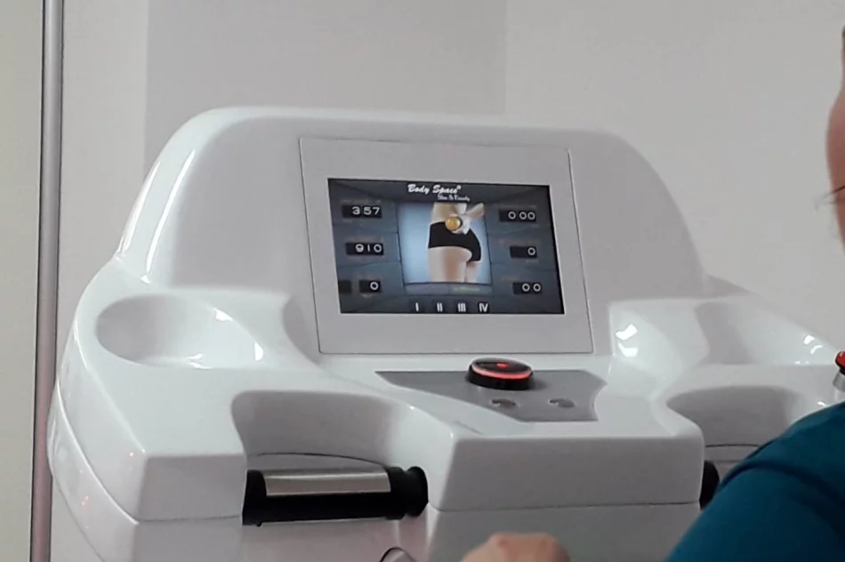 Super trening na spalanie tłuszczu - zgub 1000 kalorii w 30 minut! - zdjęcie 15